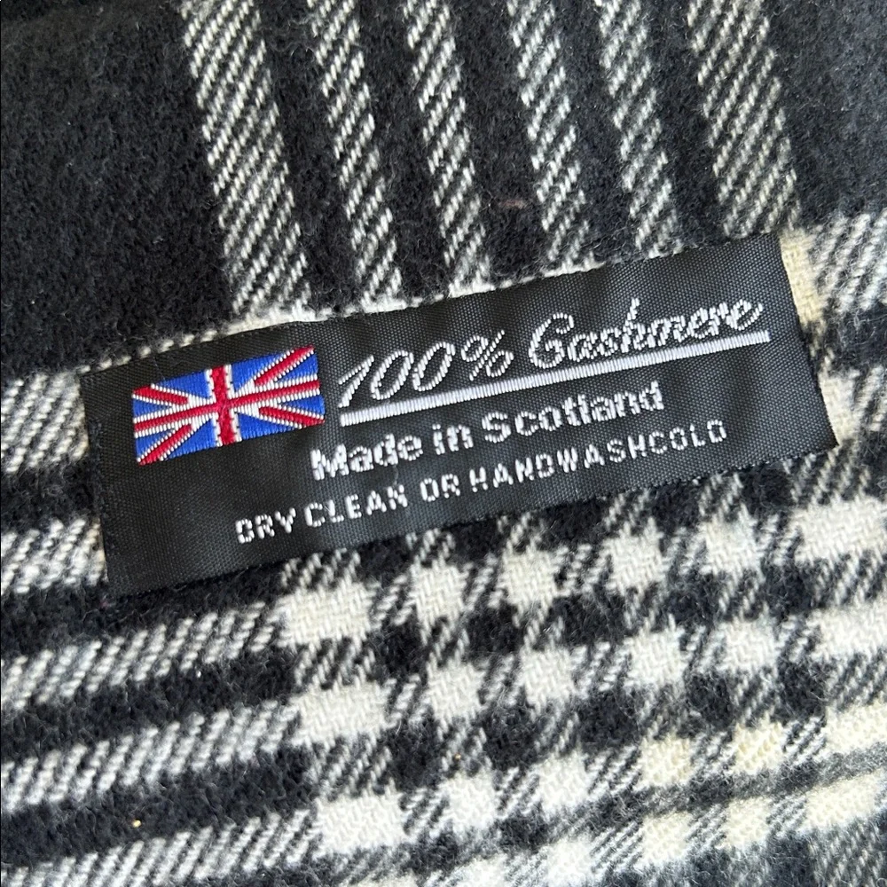 Made in Scotland 100% Cashmere Plaid Scarf